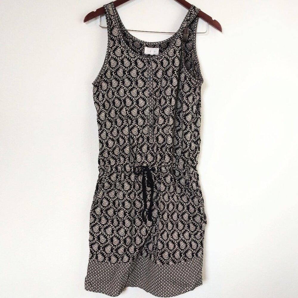 Lou & Grey XS sleeveless black paisley dress